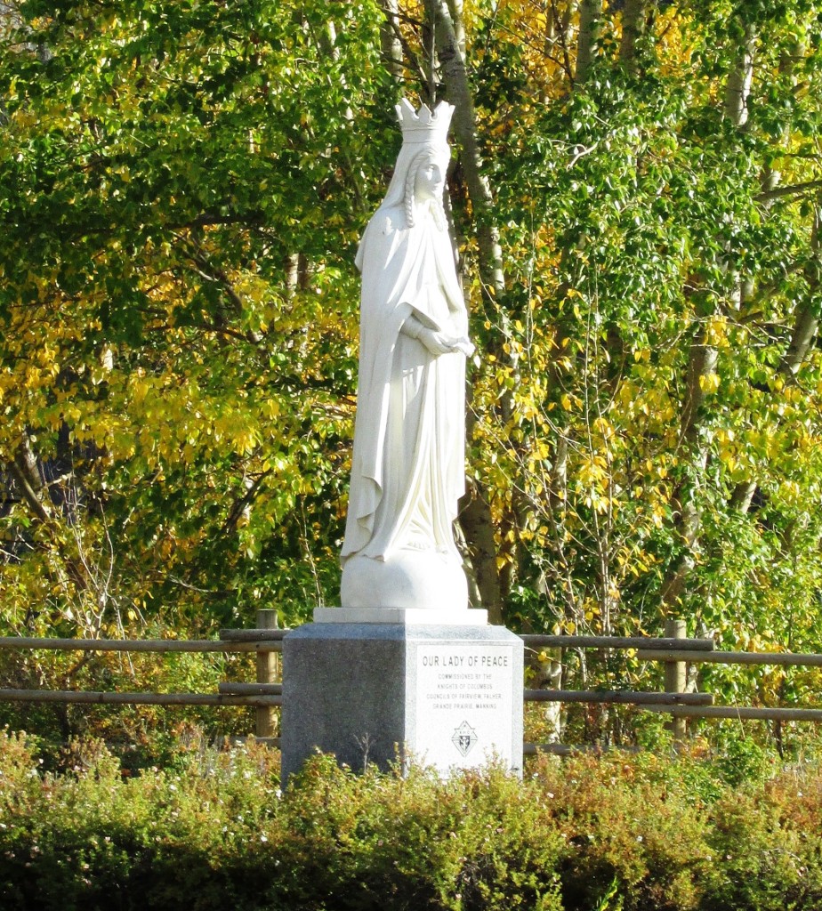 121 - statue